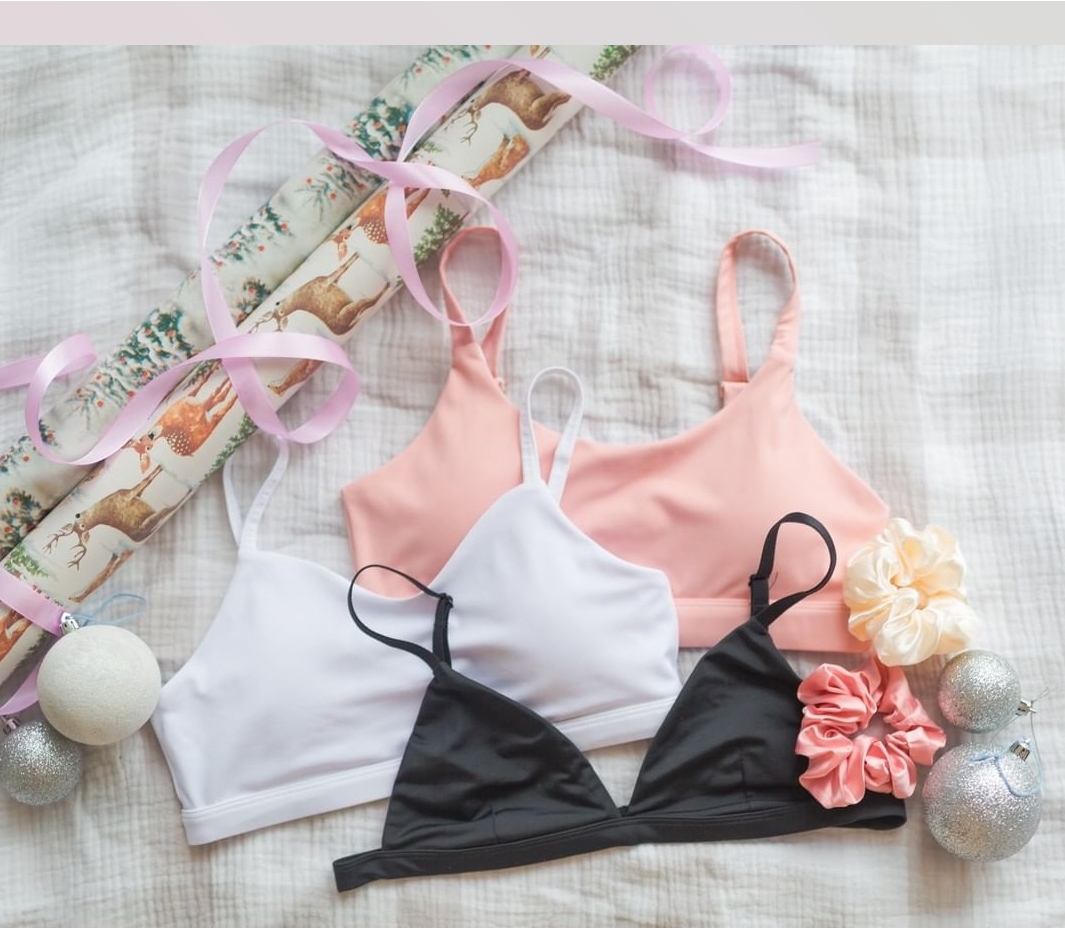 Buying Your First Bra Doesn't Have to Be Embarrassing—Just Ask Jessica Miao  and Chloe Beaudoin